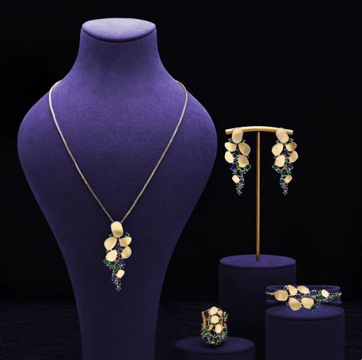 Hot selling fashion luxury jewelry set 18k real gold paired with colorful gemstone dress chain - Image 4
