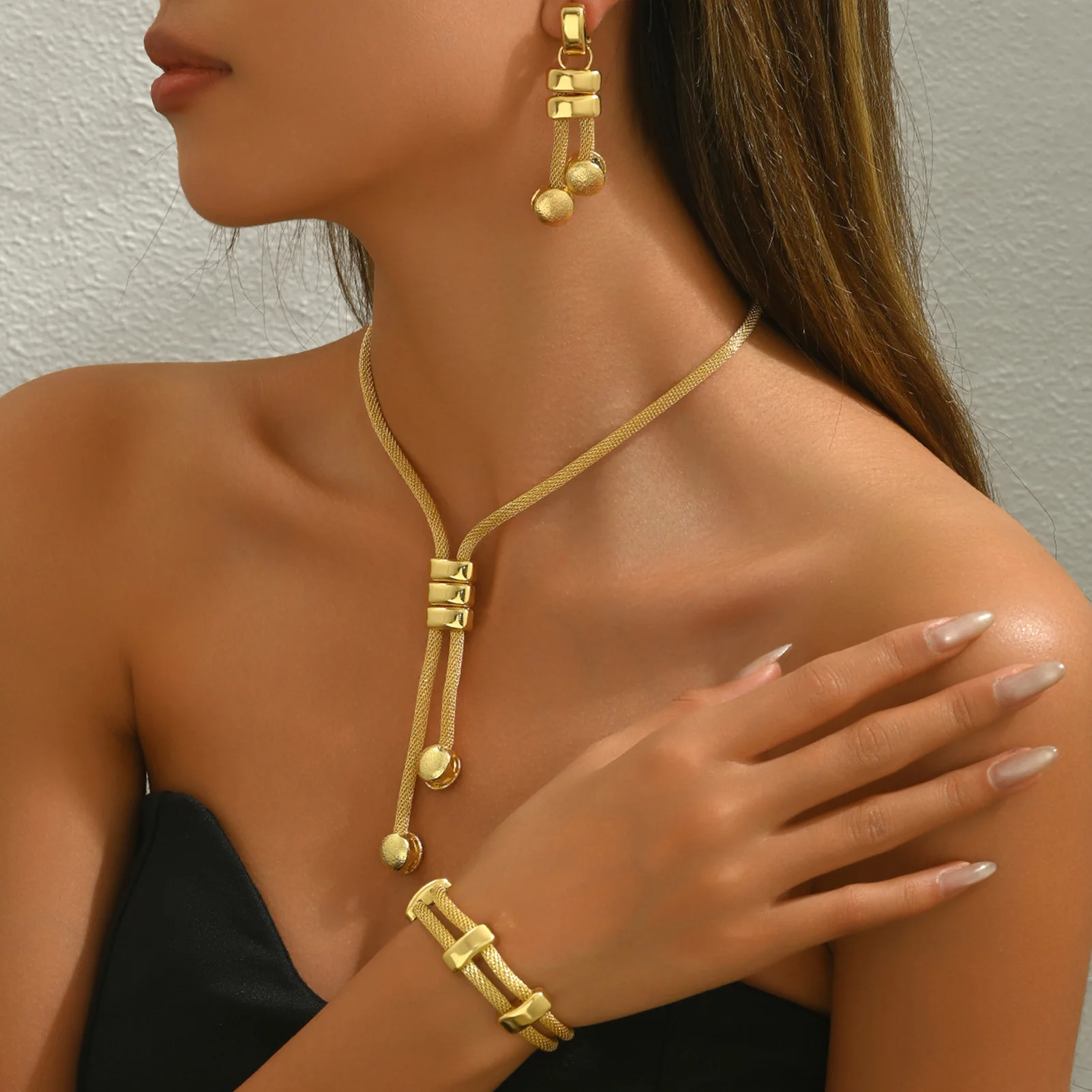 2025 Fashion Jewelry Set Luxury Alloy Long Tassel Necklace Bracelet Earrings Rings Elegant Women Banquet Wedding Accessories