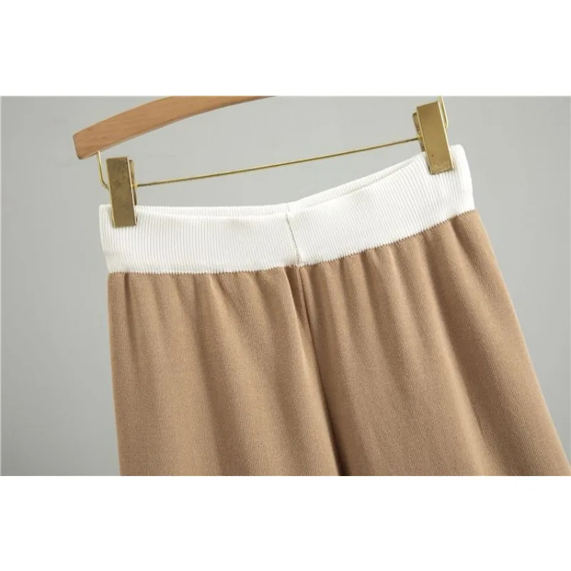 Fashionable Casual Suit for Women 2025 Spring and Autumn V-neck Contrasting Sweater Loose Wide-leg Pants Two-piece Set - Image 6