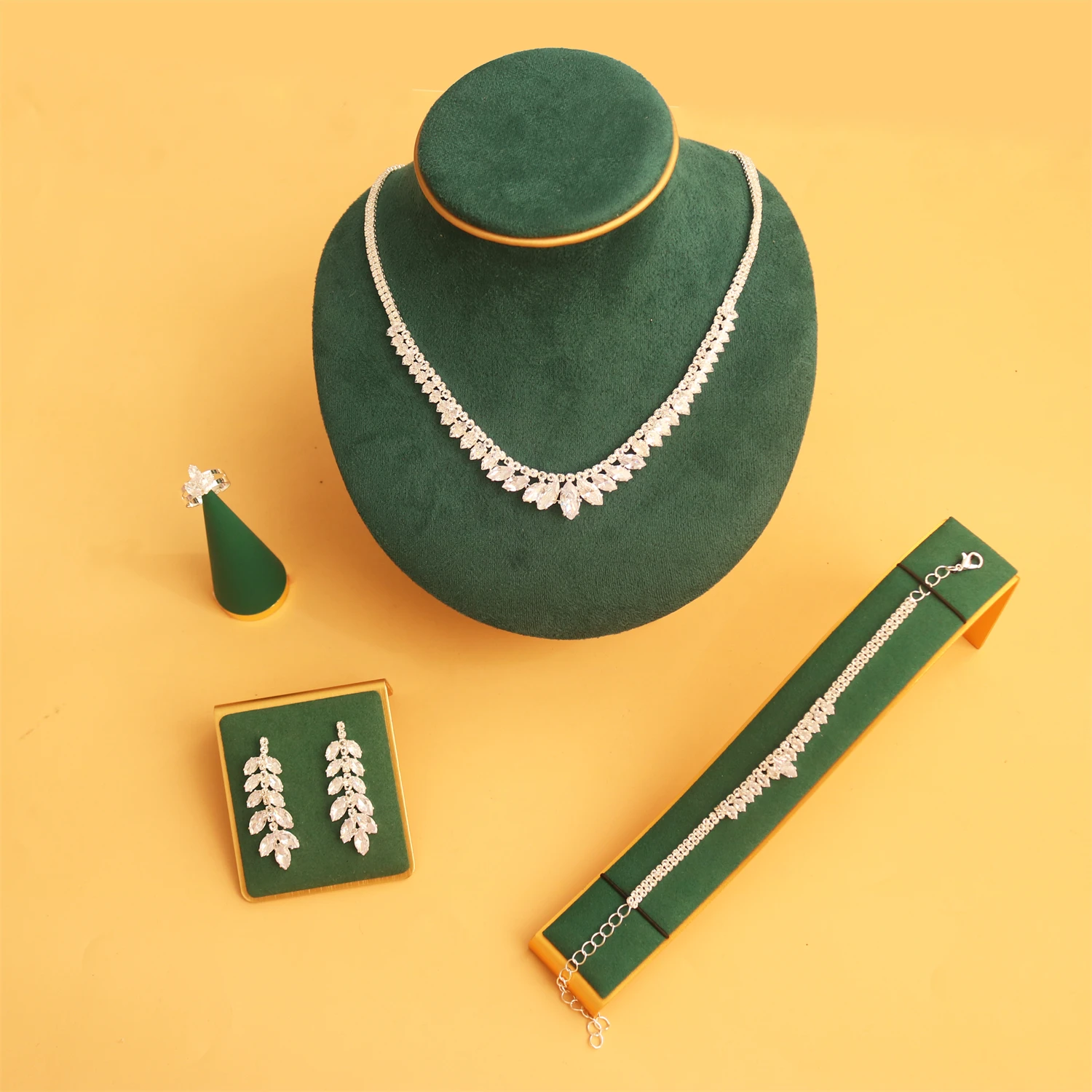 Luxury Women's Jewelry Elegant Bridal Necklace Earrings Bracelets Rings 4-piece Set Bridal Wedding Party Jewelry Accessories - Image 5