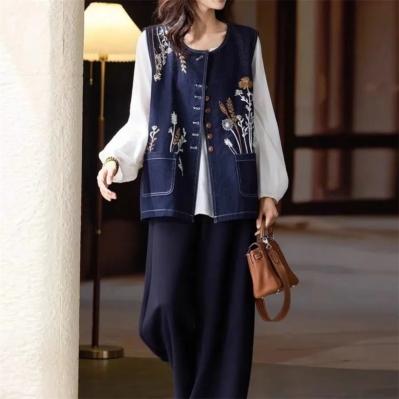 European Women Cowboy Sleeveless Jacket Spring Autumn Female Fashion Embroidery Waistcoat Coat Ladies Large Size 5XL Denim Vest - Image 5