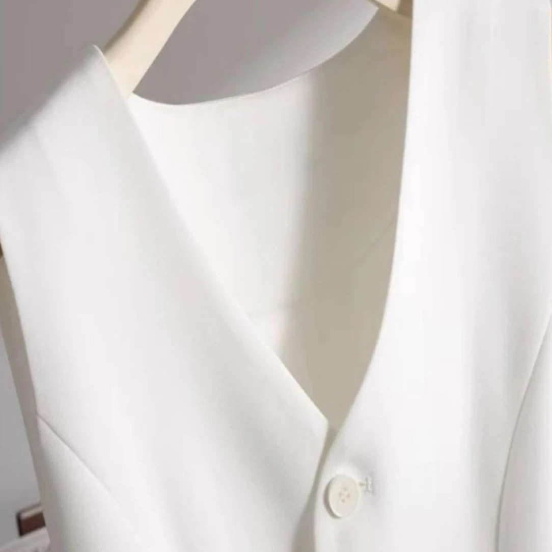 Suit Vests Women Simple Single Breasted V-neck Sleeveless Coats Daily Outwear Aesthetic Korean Style Slim All-match Trendy New - Image 6